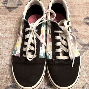 Vans Rainbow checkered Skate board shoes girls size 2.5